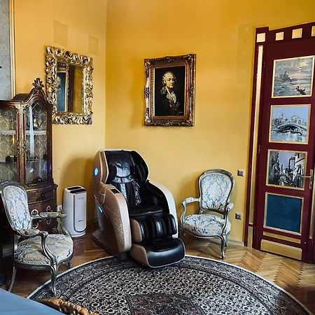 Classic Love Story In Old Cluj I ภายนอก รูปภาพ