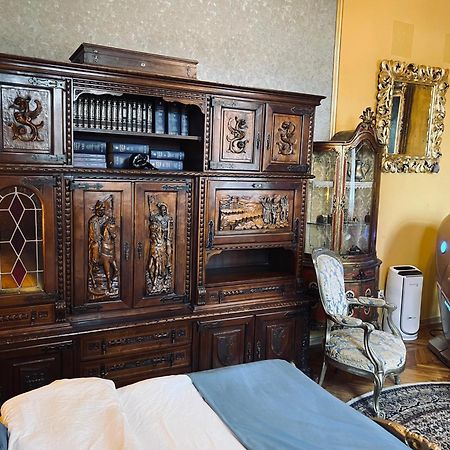 Classic Love Story In Old Cluj I ภายนอก รูปภาพ