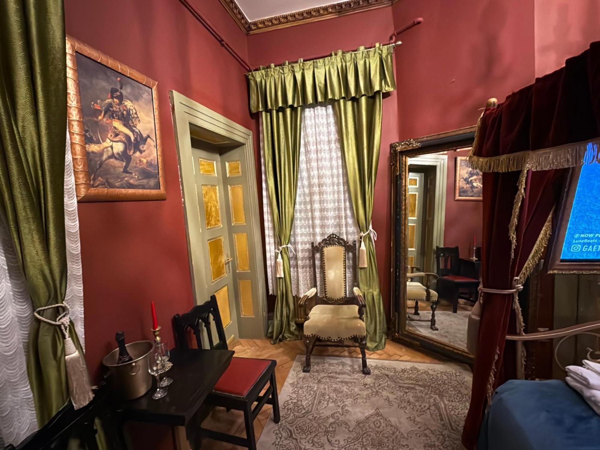 Classic Love Story In Old Cluj I ภายนอก รูปภาพ