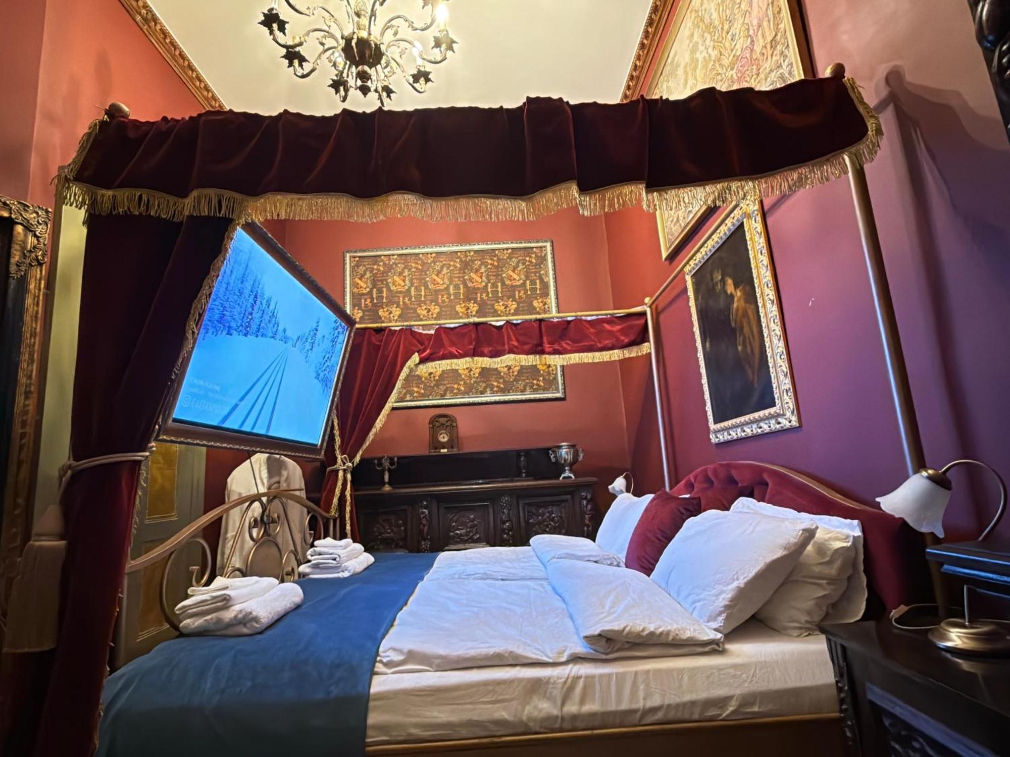 Classic Love Story In Old Cluj I ภายนอก รูปภาพ